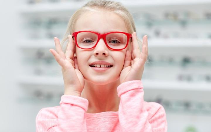 Lunettes pour enfants Lacoste à Nice